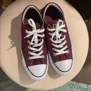 Converse Tennis shoes